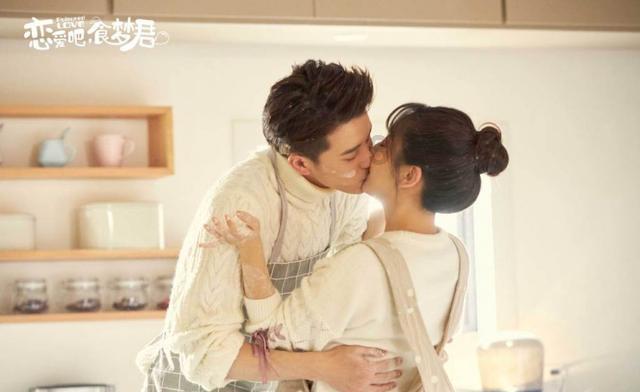 为什么女朋友一生气就会跟她闺密诉苦呢？- 热门红迪网平台